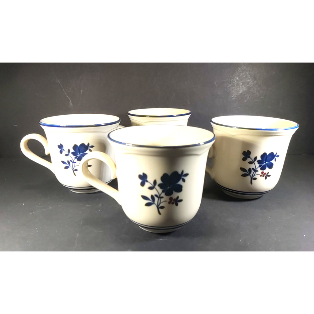 Epoch Coffee Cups Mugs Lot Of 4 Cream Blue Flowers